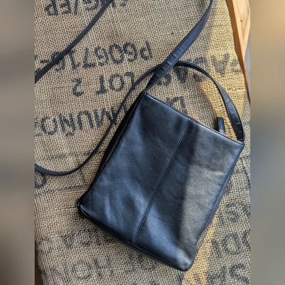 Frog Mushroom Black Leather Crossbody Bag - Picture 3 of 3